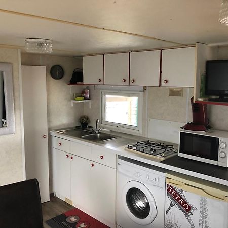 Vacances Mobilhome à Fréjus sur terrain privé Exterior foto